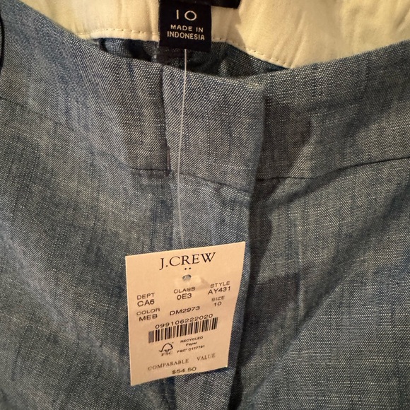 NWT J Crew chambray shorts. Size 10 - Picture 2 of 6